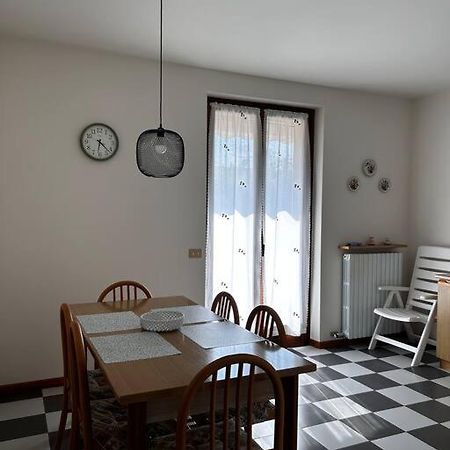 Near Town Centre And Lake - Le Colombe Bardolino Exterior foto